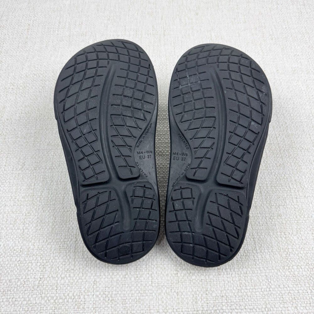 OOFOS OOAHH Sport Flex Slides Women’s Size 6 Black Recovery Sandals - Picture 12 of 12